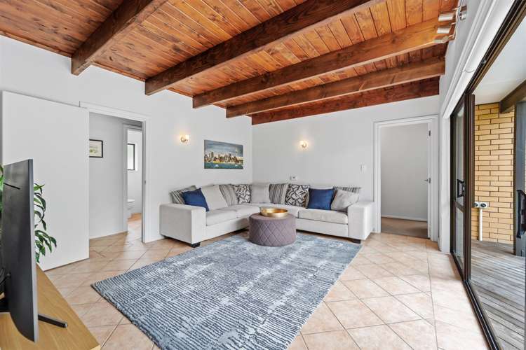 87 Mckenzie Avenue Arkles Bay_16