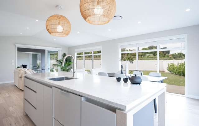 72 Les Wakefield Road Mapua_2