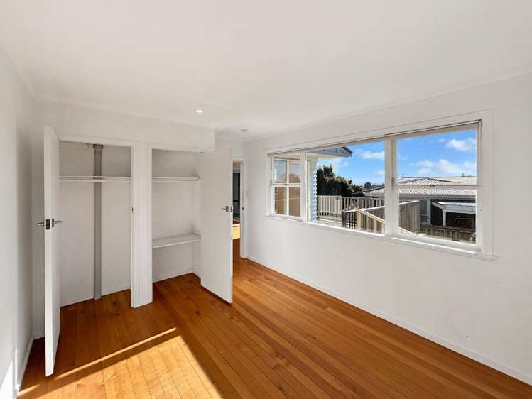  832 Whangaparaoa Road Manly_9