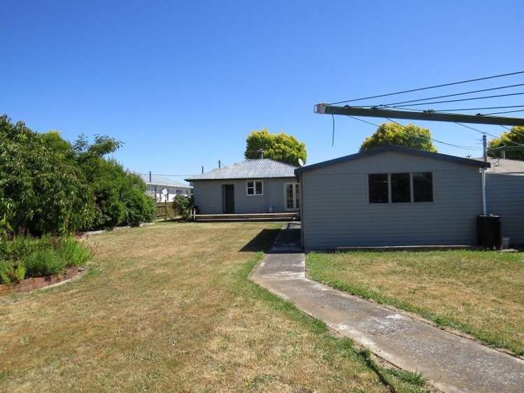 16 Costley Street Carterton_9