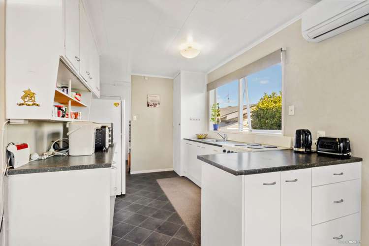 1/10 Rickards Place New Lynn_5