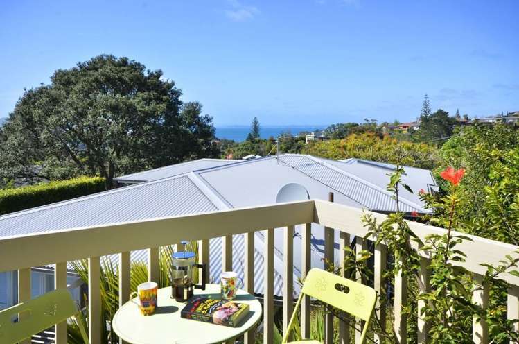 3/3 Peter Terrace Castor Bay_3