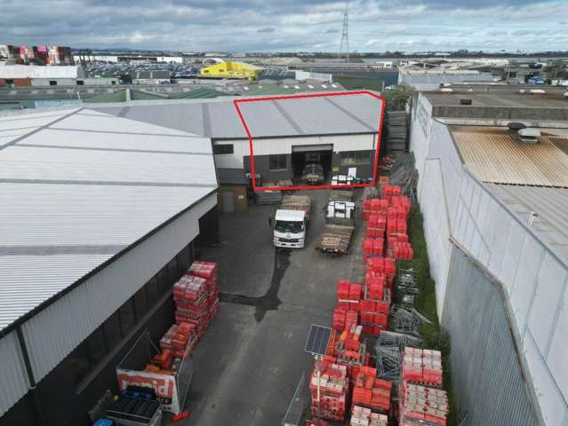 336M² INDUSTRIAL PREMISES