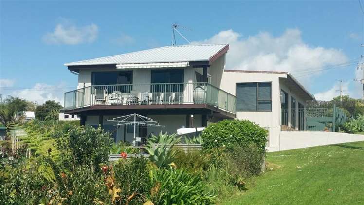 304 Ongare Point Road Hauraki Surrounds_1