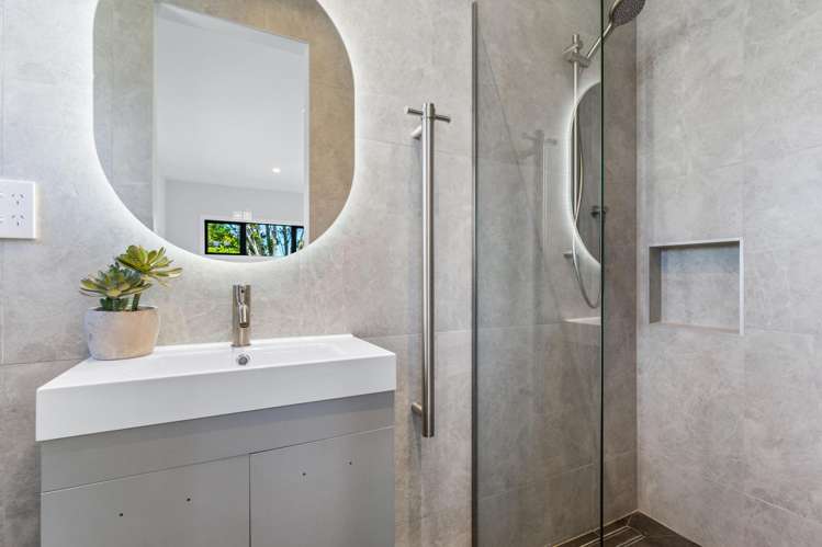 15 Schnapper Rock Road Greenhithe_16