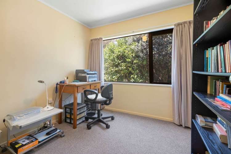 8 Andrea Place Sunnyhills_13