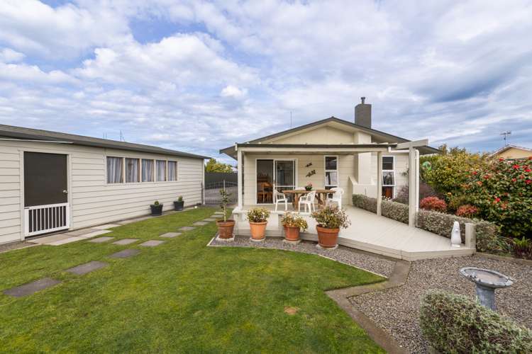 14 Ferndale Place Feilding_5