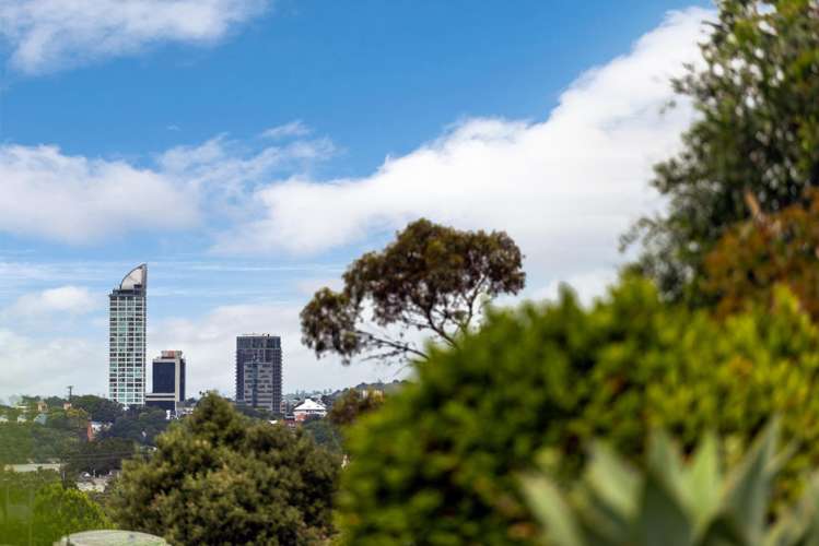 1/27 Knightsbridge Drive Forrest Hill_9