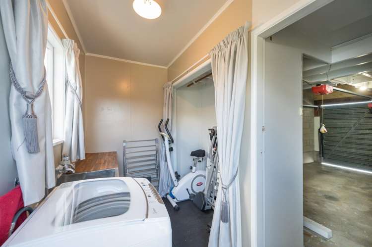 1/25 Kipling Crescent Stoke_12