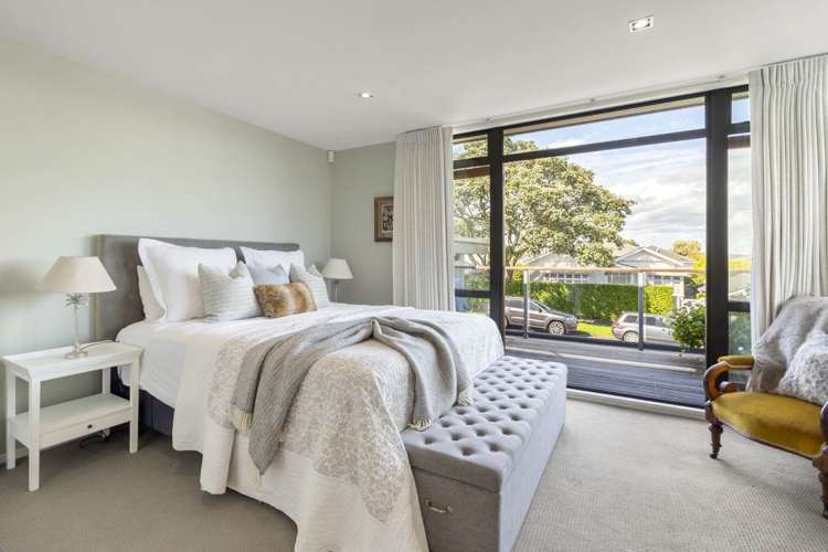 21 Hamana Street Narrow Neck_15