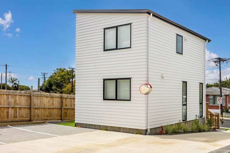 2/36 Tiroroa Avenue Te Atatu South_17