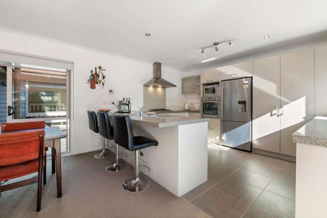 16 Saltwood Street Red Beach_4