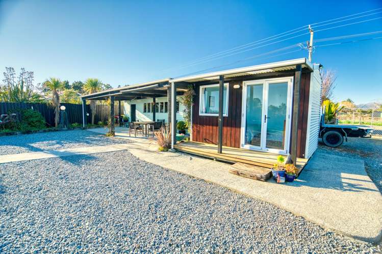 I/1050 Main South Road, Camerons Camerons_4