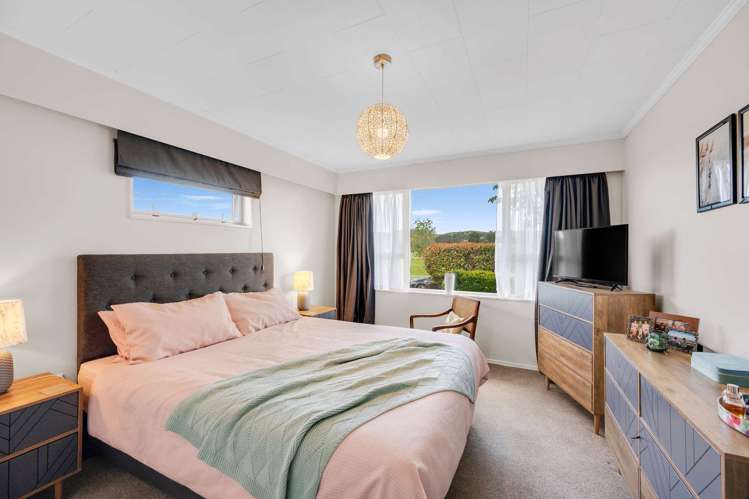 345 Westminster Avenue Tamatea_19