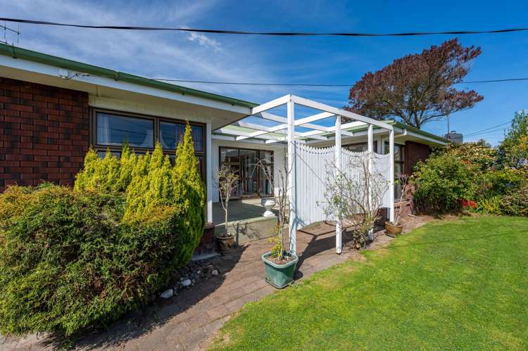 32 Harold Holt Avenue Onekawa_13