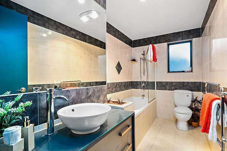 6 Lupetti Rise West Harbour_14