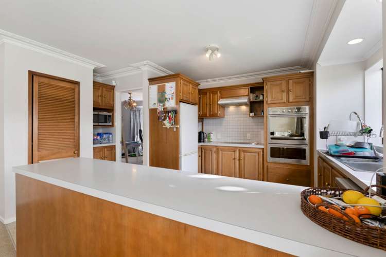 84 Mirrabooka Avenue Botany Downs_2