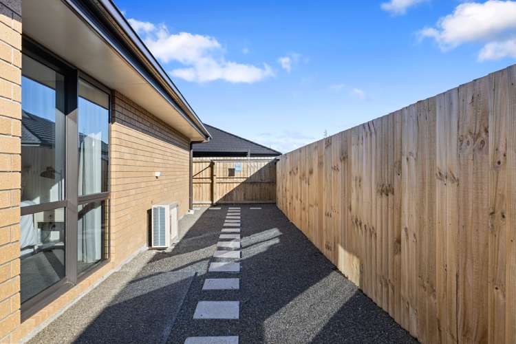 28 Stud Road Yaldhurst_24