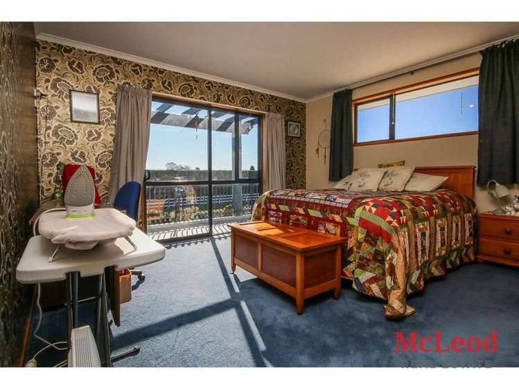 150 Racecourse Road Allenton_24