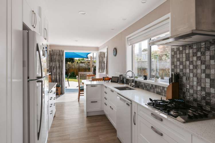 63 Kingswood Road Brookfield_8