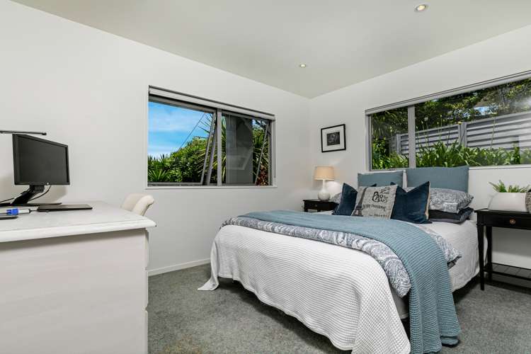 25 Parr Terrace Castor Bay_34