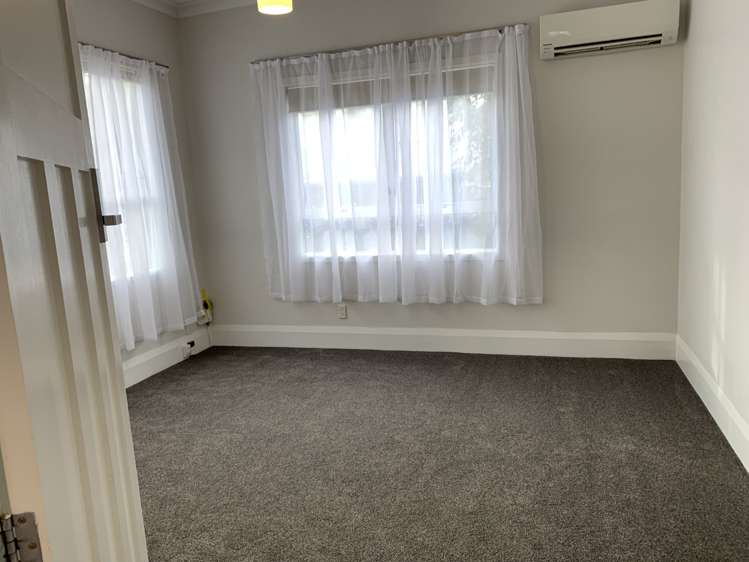 62 Pah Road Royal Oak_13