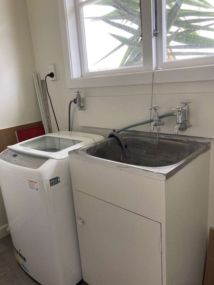 75 Mount Smart Road Onehunga_11