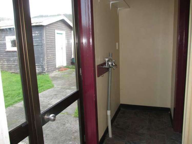 51 Church Street Reefton_11