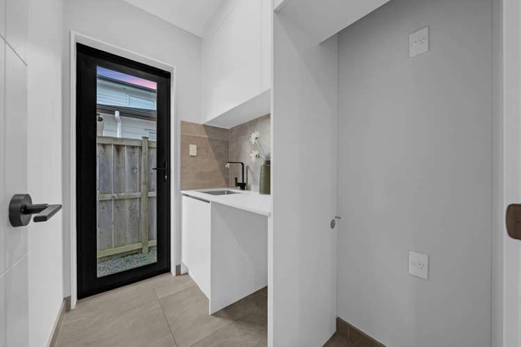 25 Koropa Road Flat Bush_33