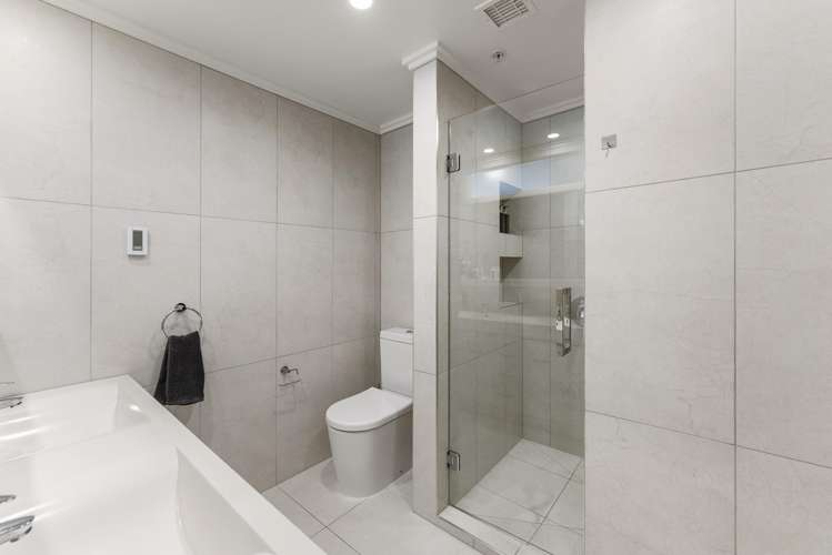 10a/1 Marine Parade Mount Maunganui_30