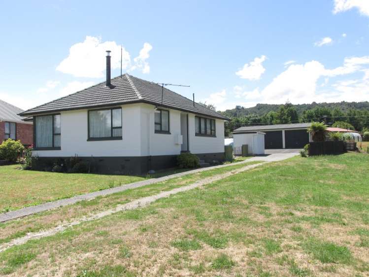11 Plaskett Street Reefton_7