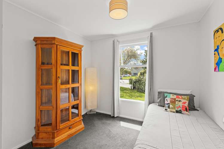 9 Meads Place Bulls_12