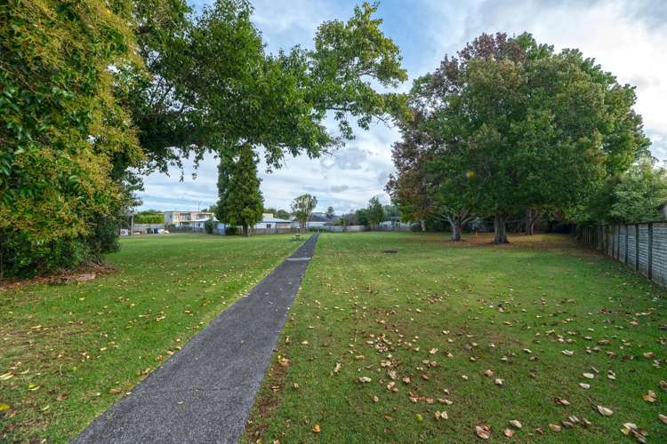 42 Hereford Street Te Atatu Peninsula_21