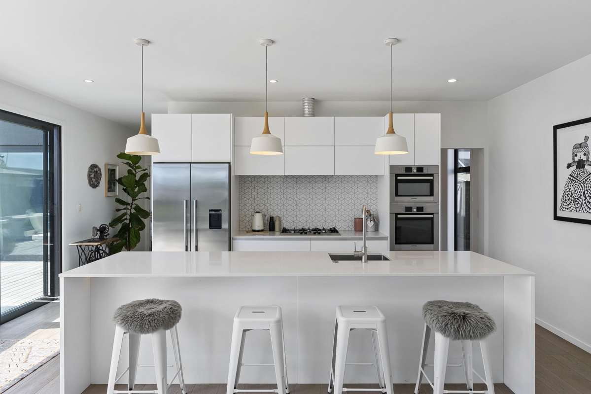 32 Defender Crescent_4