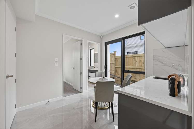 2 Ballyalton Crescent Flat Bush_14
