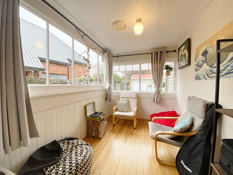 10 Strauss Pl Somerfield_12