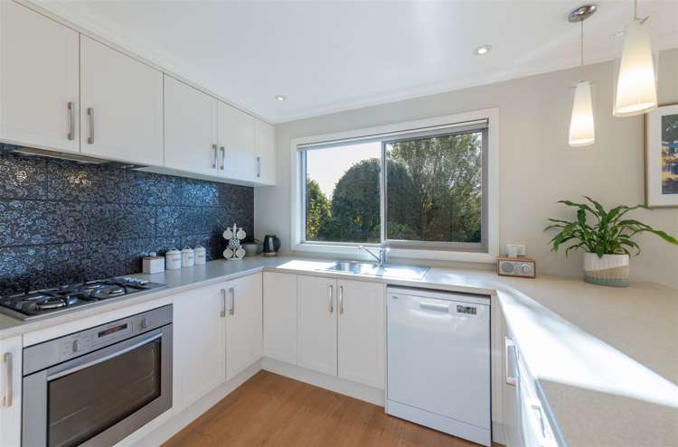 7 Neale Avenue Stoke_10