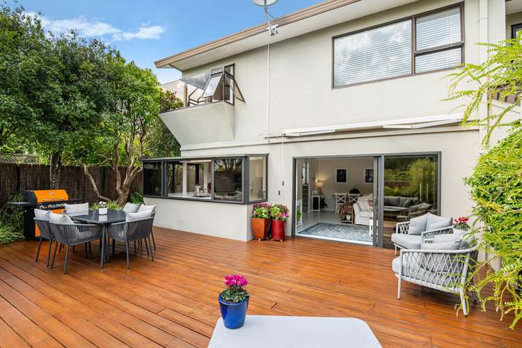 3/3 Marie Avenue Red Beach_18