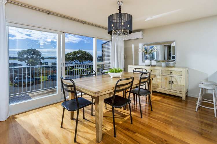 2/14 Lake View Road Takapuna_12