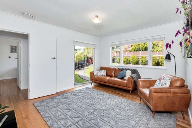 1/1 Newington Road Henderson_3