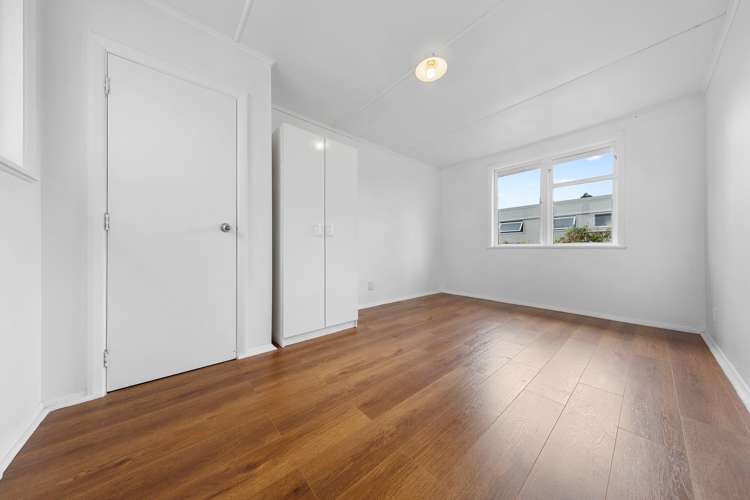 4 Winthrop Way Mangere East_11