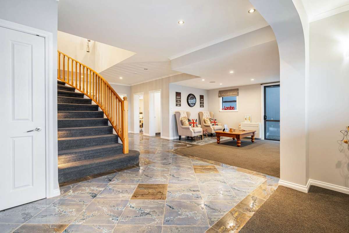 9 Dorchester Place_3