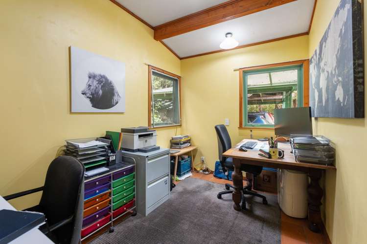 6 Cochran Road Oratia_11