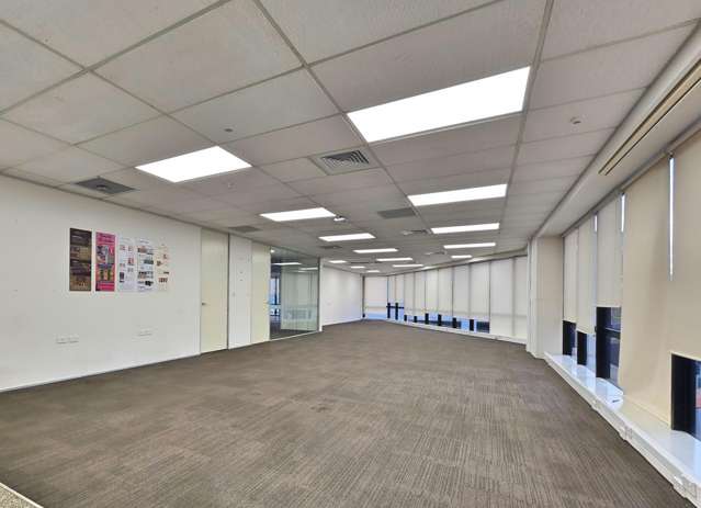 Level 1 and 5/3 City Road Auckland Central_1