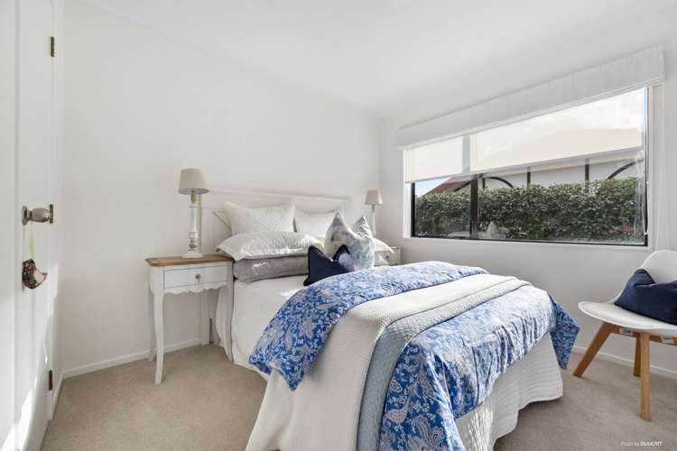 12 Crescent Hills Court Northpark_12