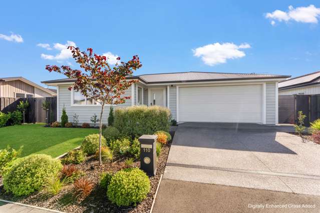 Stylish, Sun-Soaked & Ready to Enjoy