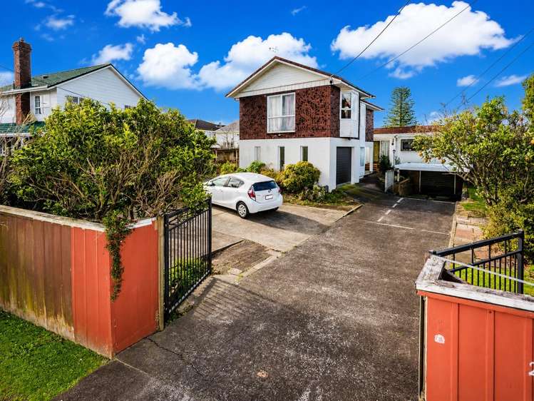 211 East Coast Road Castor Bay_9