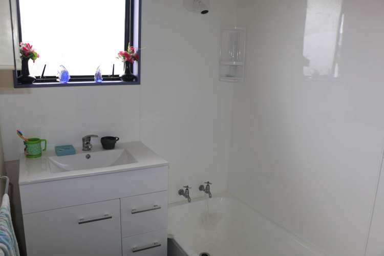 2/67 Redcrest Avenue Red Hill_6