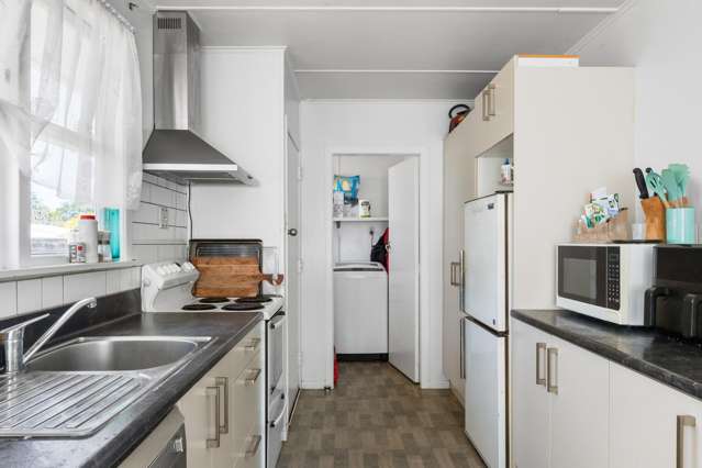 61 Owen Road Outer Kaiti_3