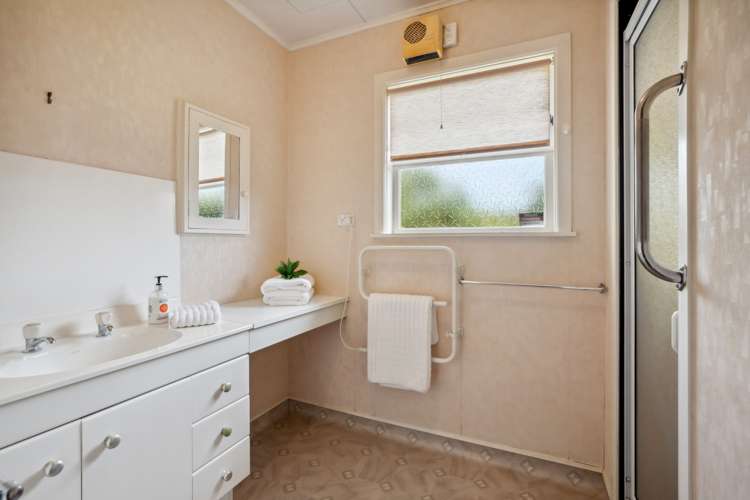 4 Matipo Street Waikanae_13